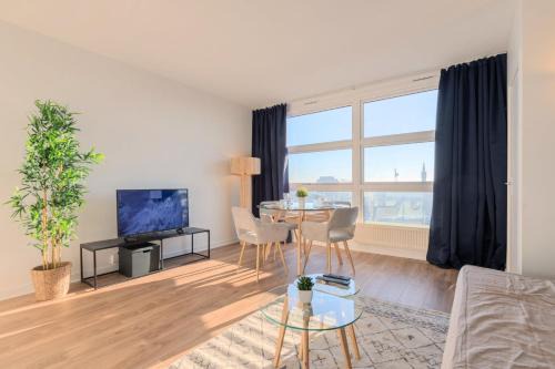 Lille Appartement | Lille Gare - 2 pers incredible view on Lille !