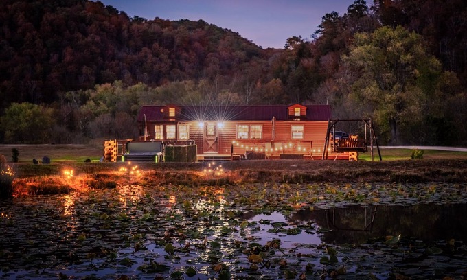 Stanton Cabine | Lily Pad Bungalow - Red River Gorge, Slade KY