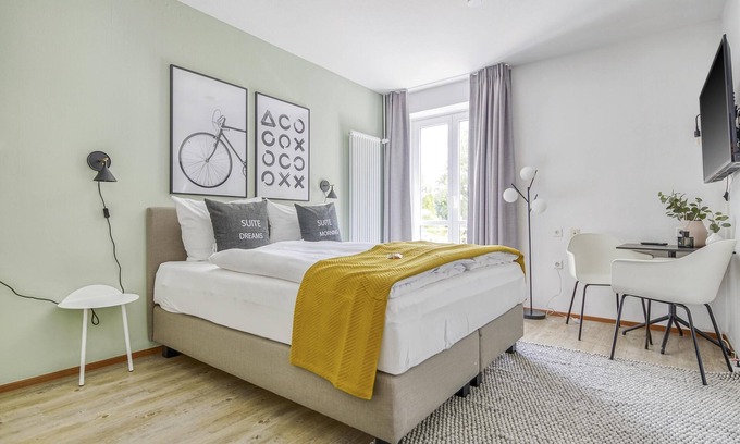 Munchen District Appartement | Limehome Garching München - Nähe Airport