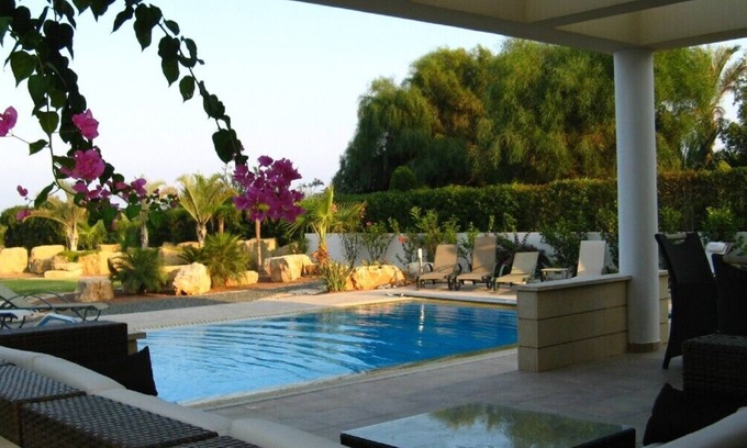 Pervolia Villa | 5 Bedroom Luxury Villa With Private Pool, Adjacent To The Beach