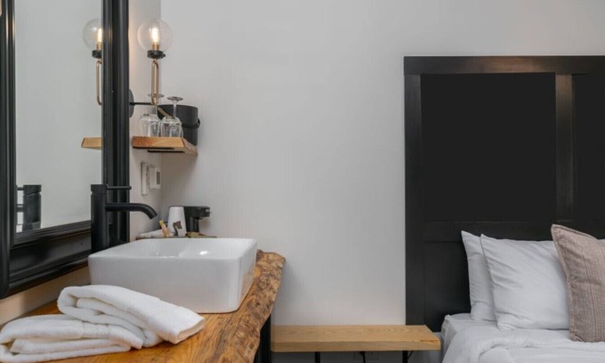 Ellicottville Cabine | Lincoln Boutique Motel- Lower King #2