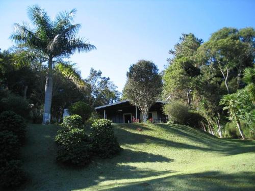 Ibiuna Maison | Linda chácara em Ibiuna com lago e piscina