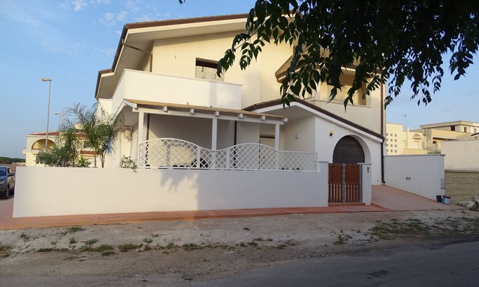 Felline Appartement | Linda Holiday Home (Appartement Rose)
