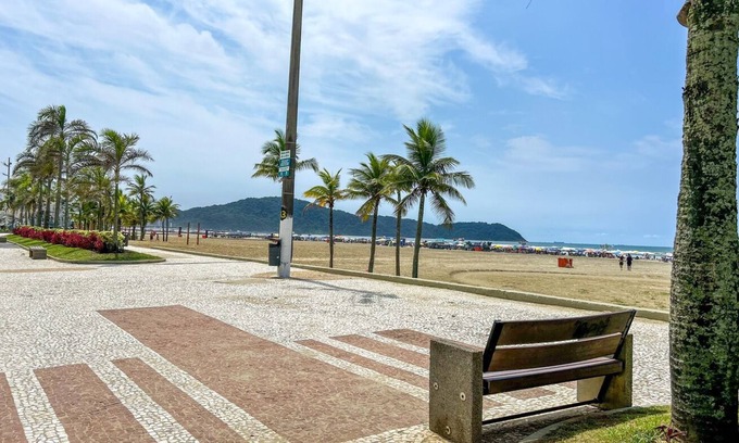 Mirim Appartement | Lindo apto c vista à beira mar em Praia Grande/SP