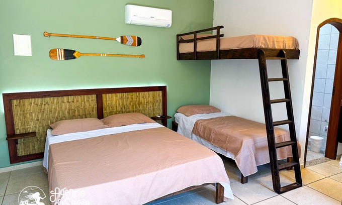 Centro Comercial Appartement | Lindo Studio com Copa e Varanda à 150m da Praia do Perequê