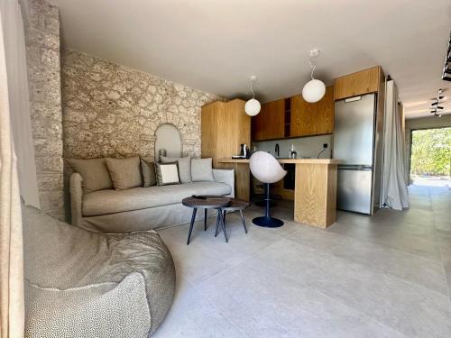 Kranidi Appartement | Linen by Goutos Luxury Living