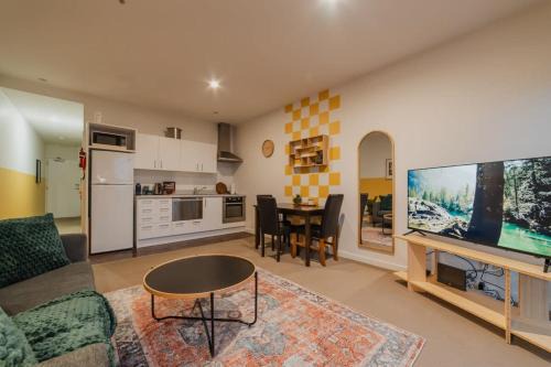 Linwood Appartement | Linwood Luxe Your Elegant 1BR Oasis on Cashel