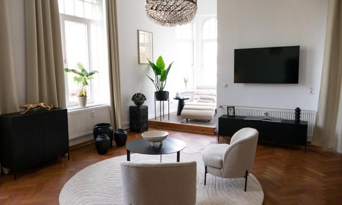 Minden Appartement | Lio Suite Design Apartment Balkon Netflix Parken