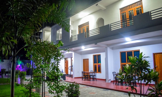 New Town Hôtel | Lion Resort
