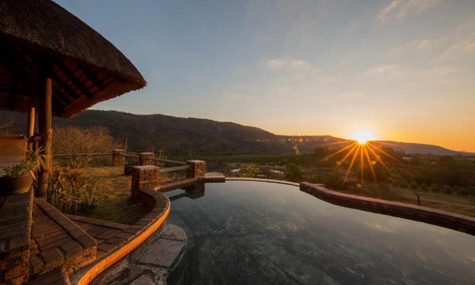 Hazyview Cabine | Lions Rock Rapids - Lodge