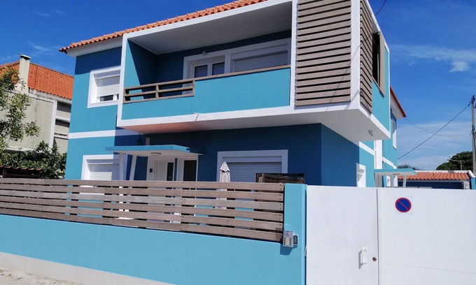 Costa de Caparica Appartement | Lisbon Beach Apartments 3. Plage 500 mètres-terrasse, barbecue-animaux acceptés.