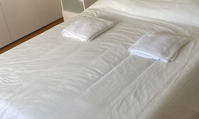 Alfama Appartement | Lisbon Breezy Haven: 2-bedroom Oasis