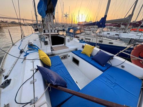 Lisbon District Location De Bateaux | Lisbon Cosy Boat