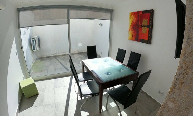 Pena Appartement | Lisbon, renewed T1 apartment with pateo near Mártires da Pátria, Lisbon