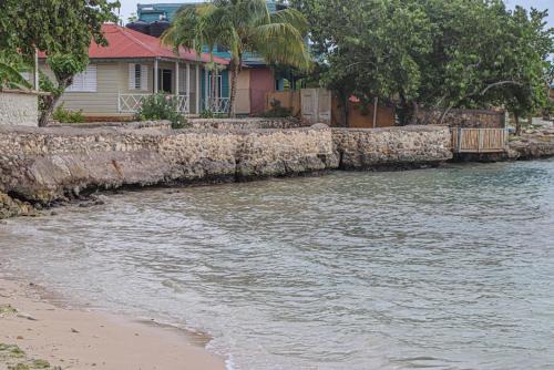 Little Bay Cabine | Little Bay Hideaway