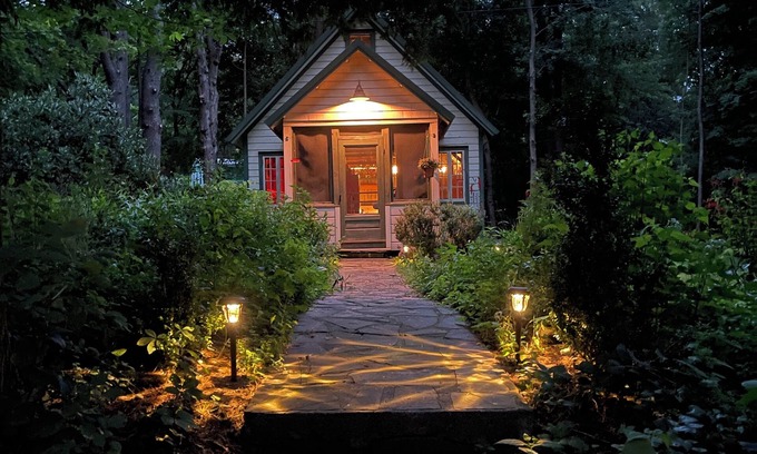 Catskill Cabine | Little Chapel on High Falls, a campy, cozy, and peaceful retreat.