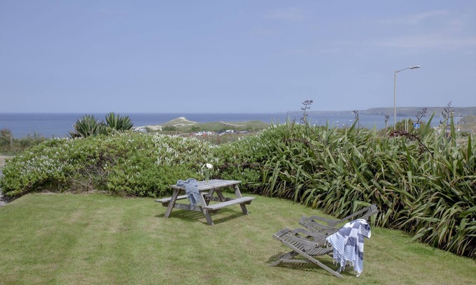 Lusty Glaze Maison | Little Close, Lusty Glaze - Sea Views