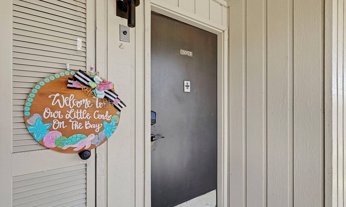 Daphne Copropriété | Little Condo By The Bay
