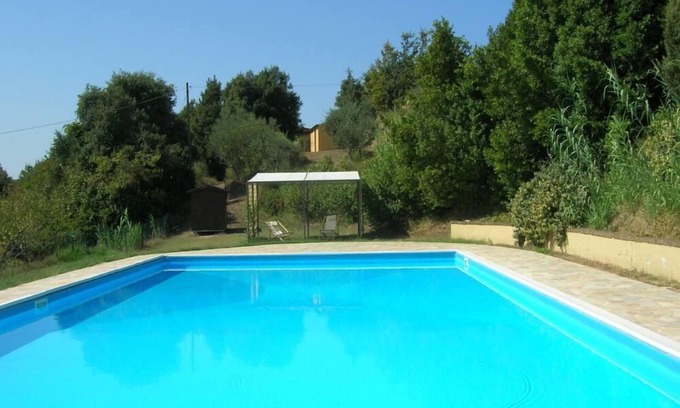 Casciana Terme Lari Maison | Petite maison dans le bois avec piscine