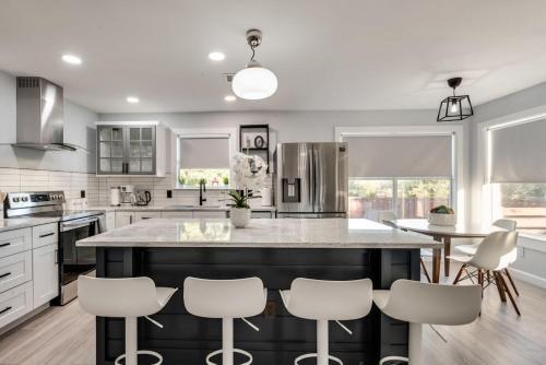 Little Elm Maison | Little elm 5BR Gem Pool Spa Firepit Game Room