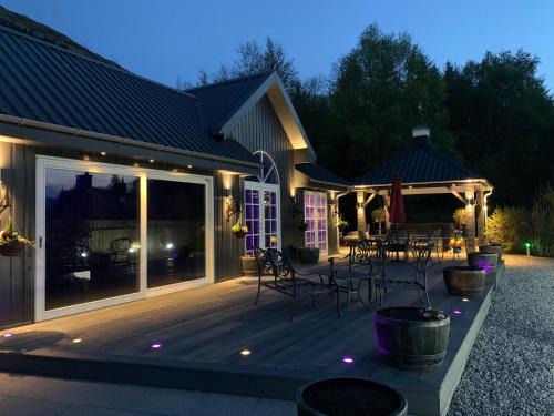 West Laroch Cabine | Little Fox Lodge Luxury Hideaway with Hot Tub Glencoe Near Fortwilliam