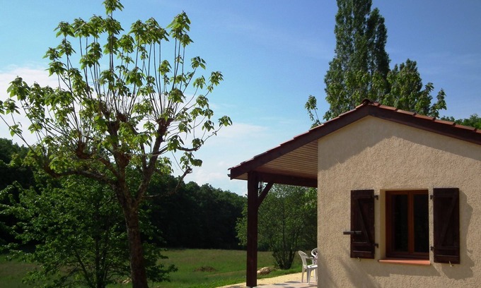 Gavaudun Maison | Maisonnette PMR vue prairie - superbe Village de Vacances **** en Périgord Noir