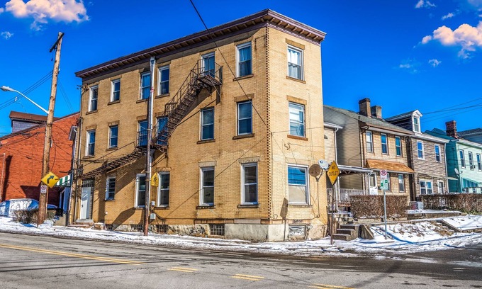 Bloomfield Appartement | Little Italy Lodge-2 Bedroom Stay in Bloomfield