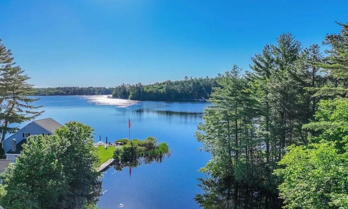 North Windham Maison | Little Sebago Lake Cottage with WiFi and AC - 5 Minutes to Windham Amenities