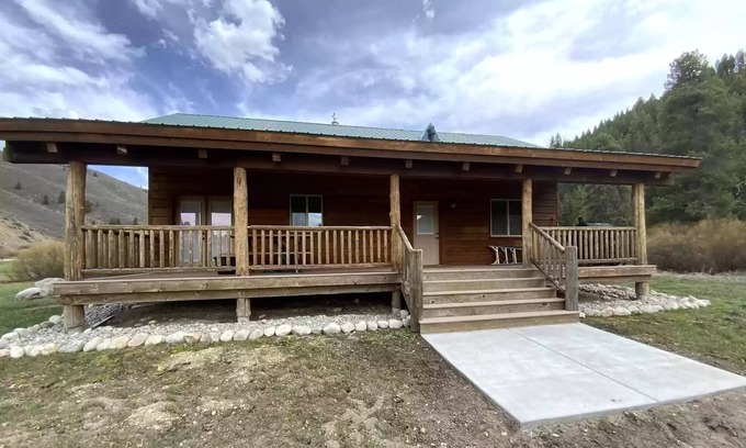 Corral Cabine | Little Smoky Cabin Retreat