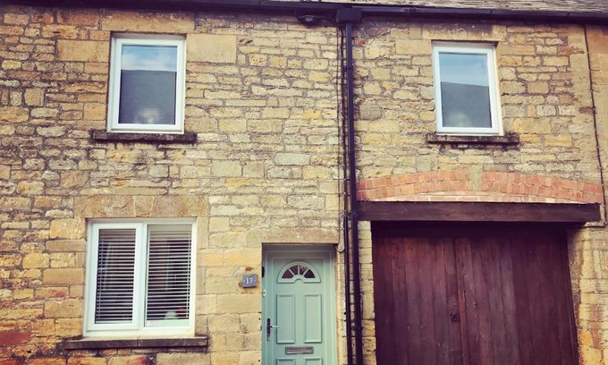 Montacute Maison | Little Sparrows, a charming cosy cottage set in Montacute