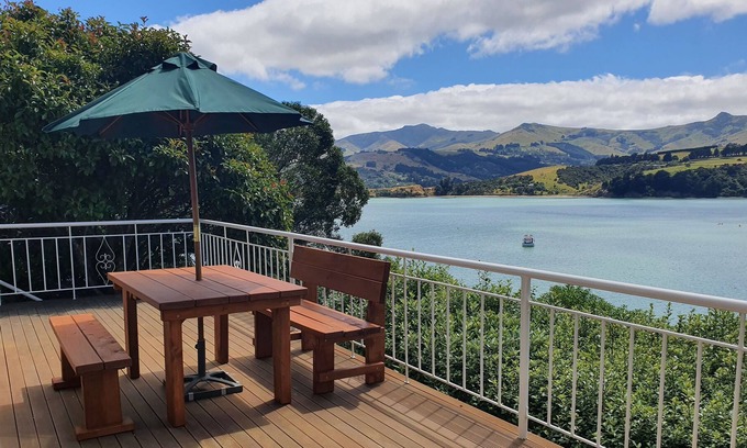 Akaroa Maison | Little Unknown Bach at Taka - Takamatua