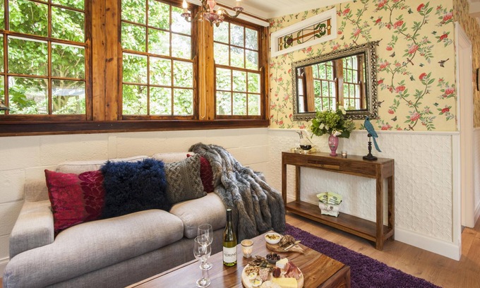 Tecoma Cottage | Petit Violet à Tecoma