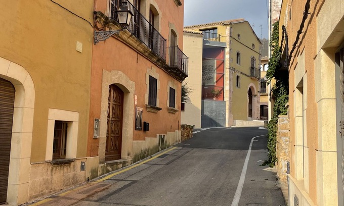 Altafulla Villa | Live in the Old Town of Altafulla, 900m from the beach