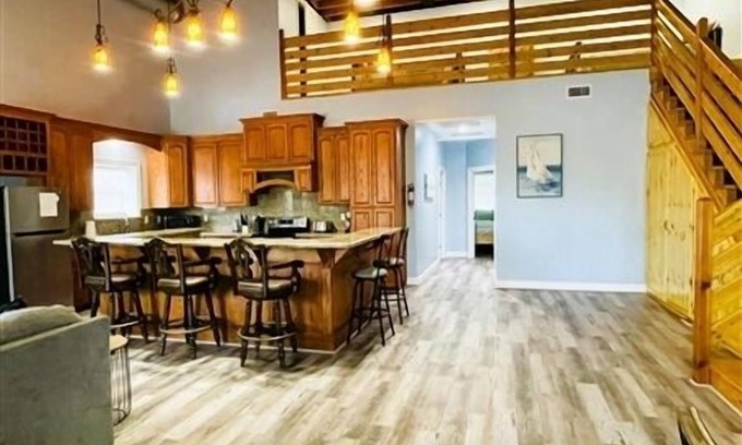 Port Mansfield Copropriété | Live Life Lavishly at Mildred's Manor 1. 2 Bdrm + Loft/3 bath. 5Beds/Sleeps 10.