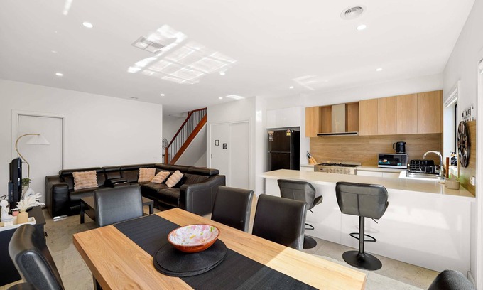 Clyde North Maison | Lively Living in Clyde North