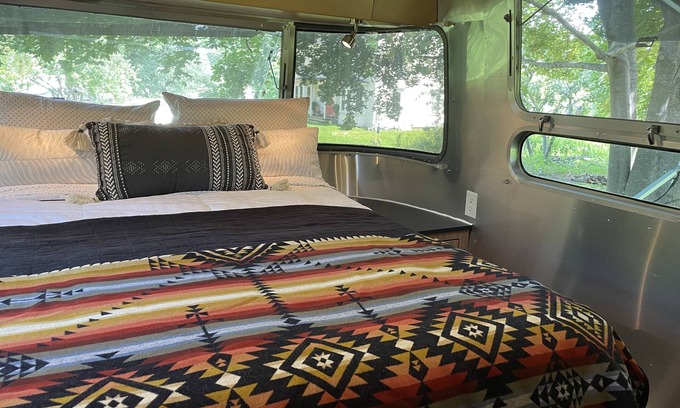 Eliot Maison | Living the Dream Airstream