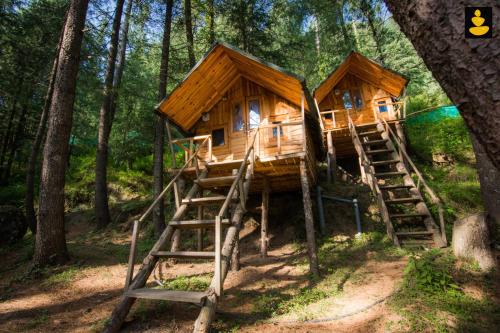 Kotkhai Chalet De Ski | LivingStone Ojuven Treehouses