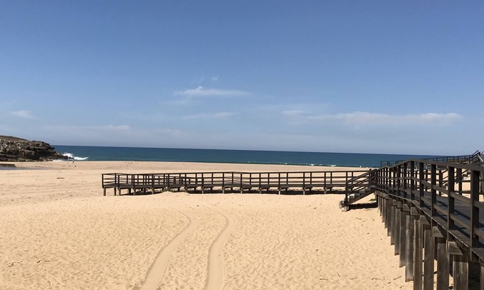 Mafra Maison | LO Surfcamp Ericeira Surf & Skate beach foz do lizandro