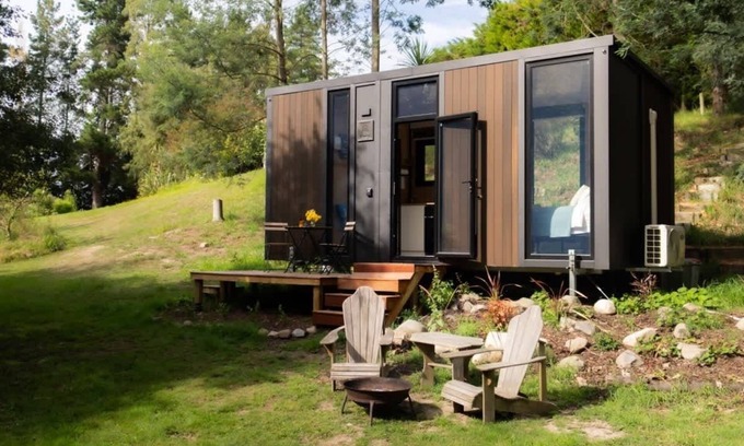 North Loburn Maison | Loburn Retreat 2 by Tiny Away