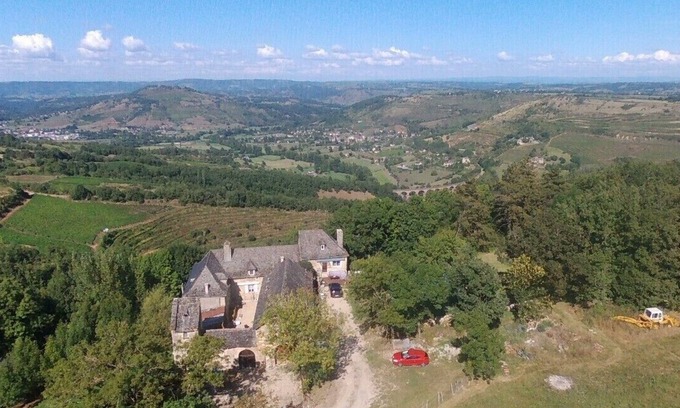 Goutrens Maison | Loca saiso/vac/Séjour : 120 m² dans un corps de ferme authentique et restauré