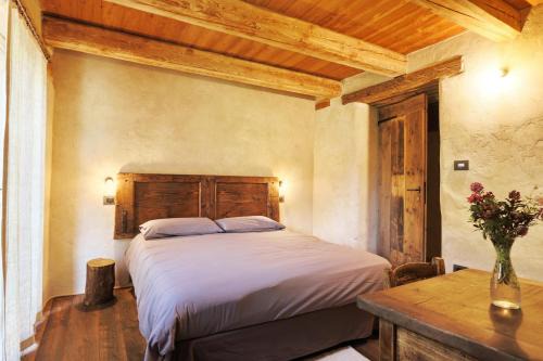 Stroppo Lit Et Petit-Déjeuner | Locanda Al Torch - Ristorante e Camere