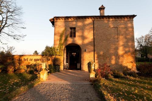 San Pietro in Cerro Maison | Locanda Del Re Guerriero