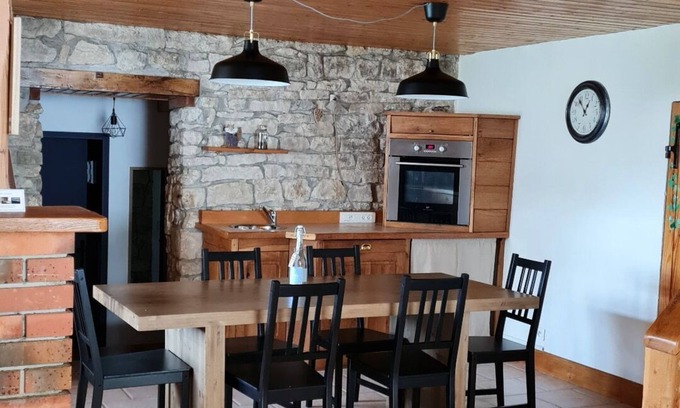 Ney Maison | Located in the heart of the Jura, close to lakes and waterfalls!