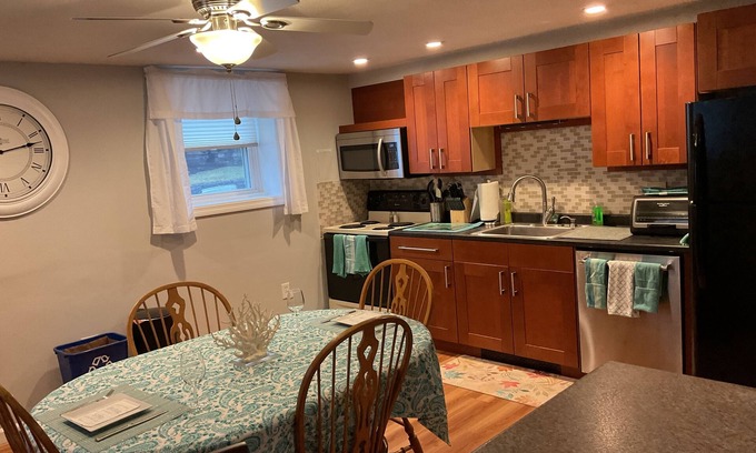 Woburn Maison | Located north of Boston/ comfort and relaxation in your home away from home