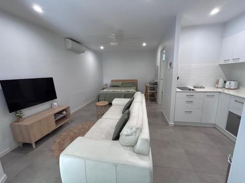 Manly Appartement | Location, location, location - modern studio