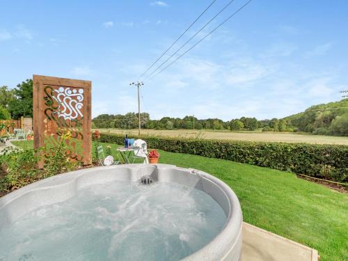 Thetford Maison | Loch Farm Stables