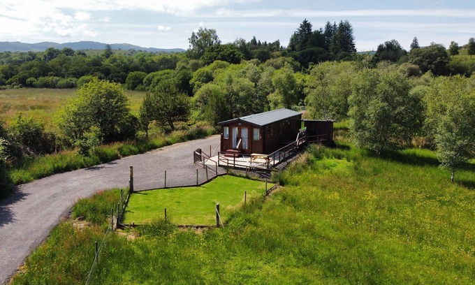 Taynuilt Chalet De Ski | Loch View - luxury cabin with spectacular alpine and loch views