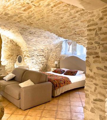 Lirac Lit Et Petit-Déjeuner | LOCUS AMOENUS