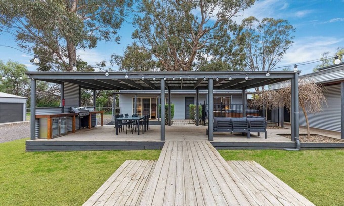 Bridgewater on Loddon Maison | Loddon Retreat - Sleeps 12