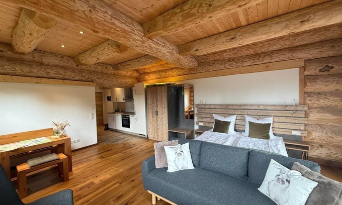 Neuhutten Appartement | Lodge "Hase", living-bedroom and a single room - Waldzeit Café and Lodge